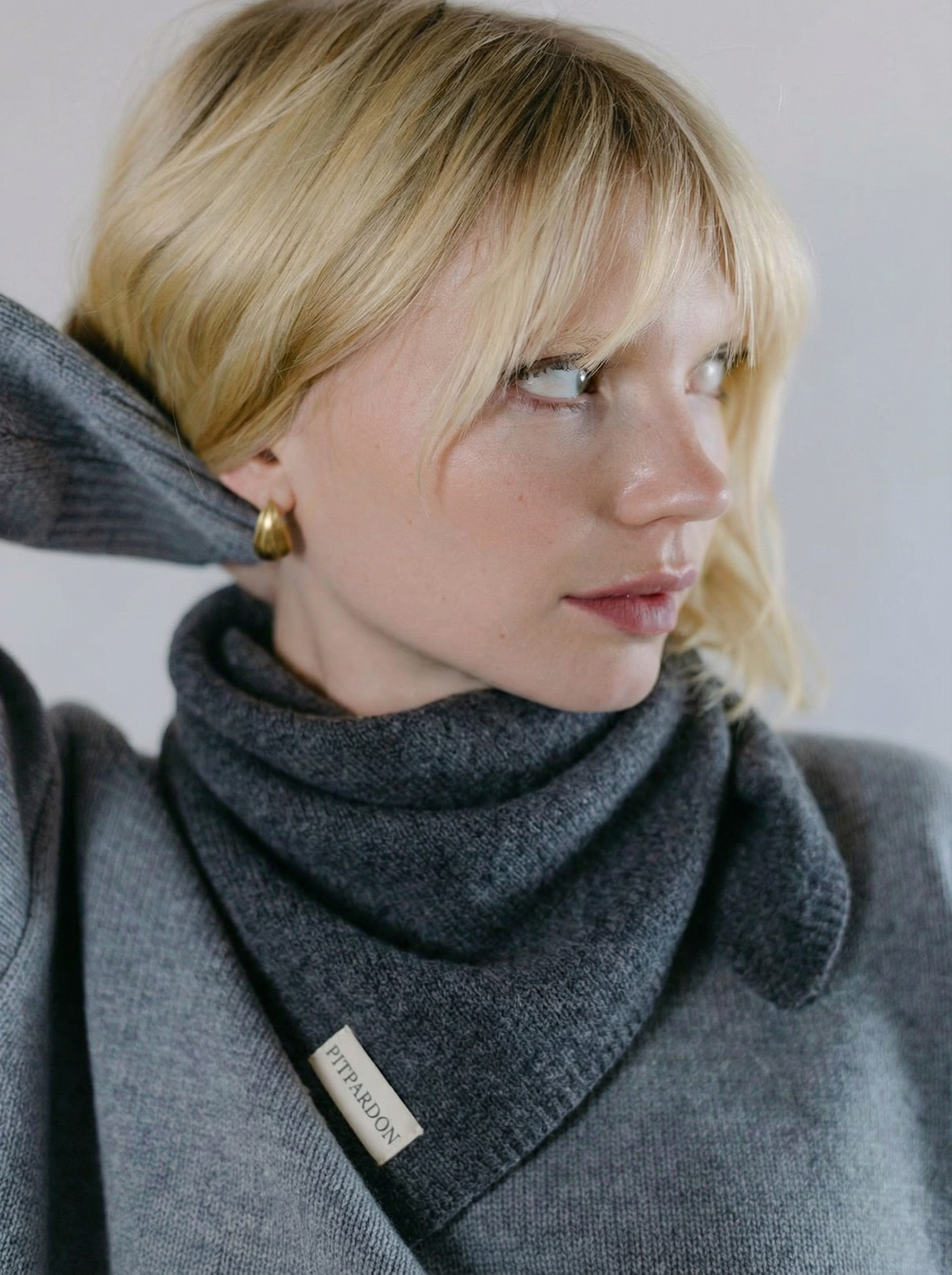 Dreiecksschal LENI - midnight grey