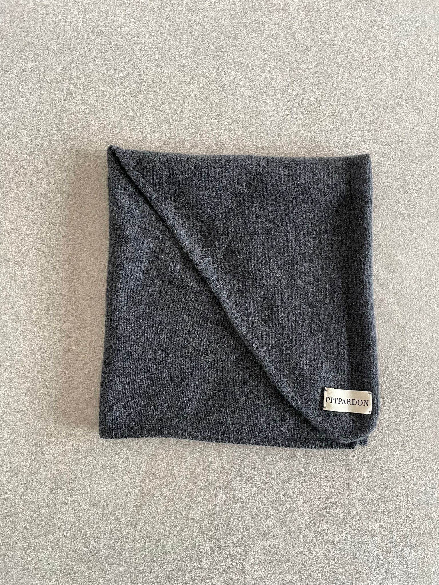 Dreiecksschal LENI - midnight grey